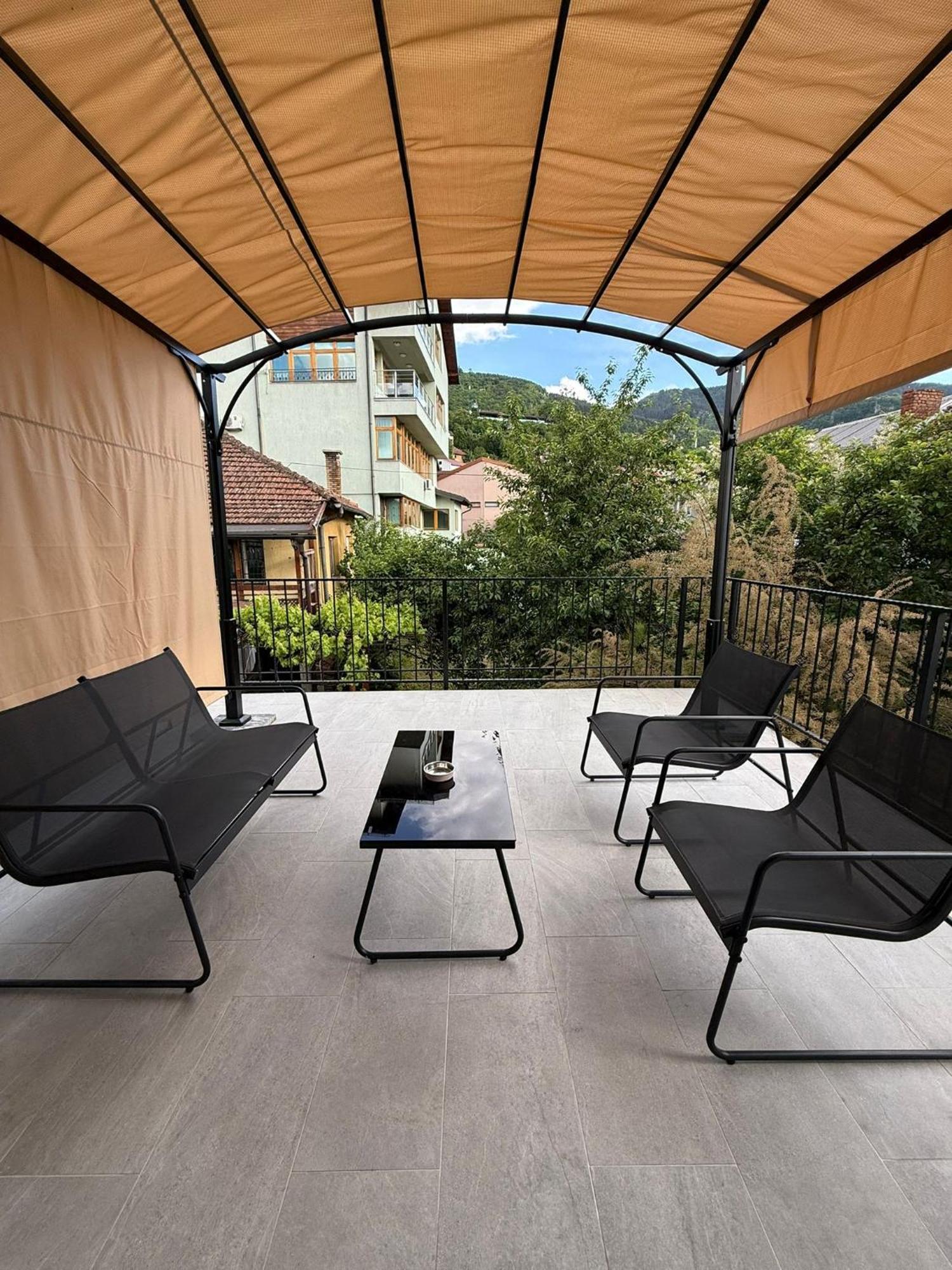 Apartment 528 ซาราเยโว ภายนอก รูปภาพ